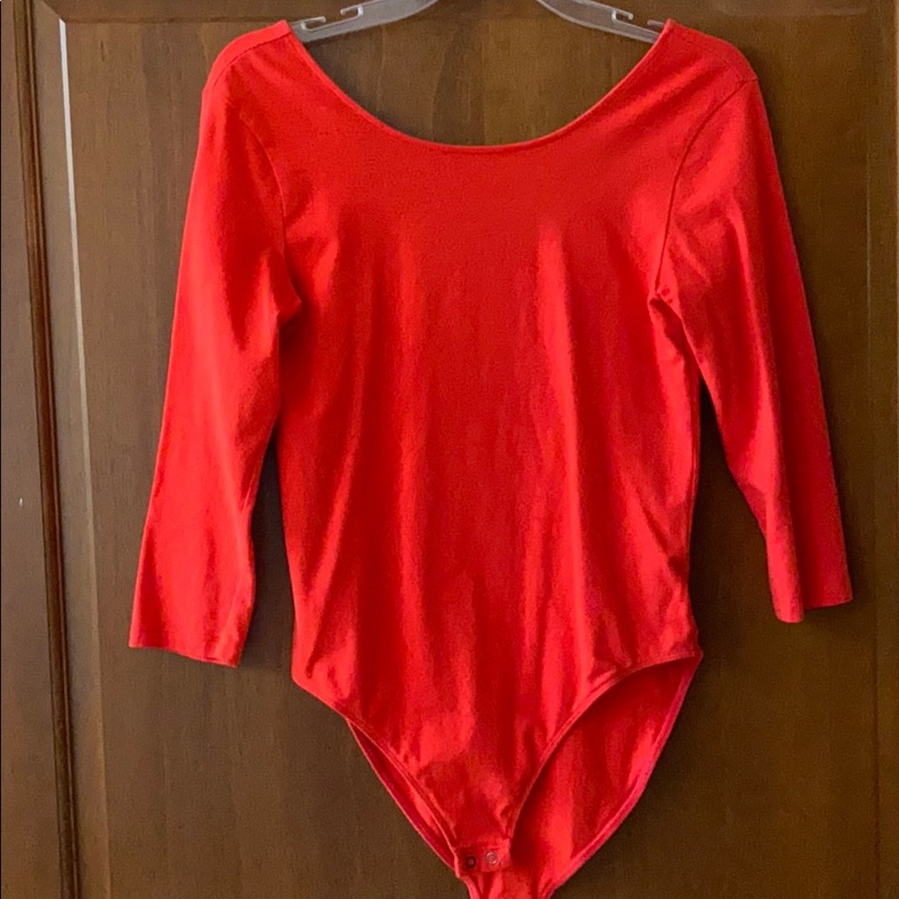 Gap red 3/4 sleeve bodysuit